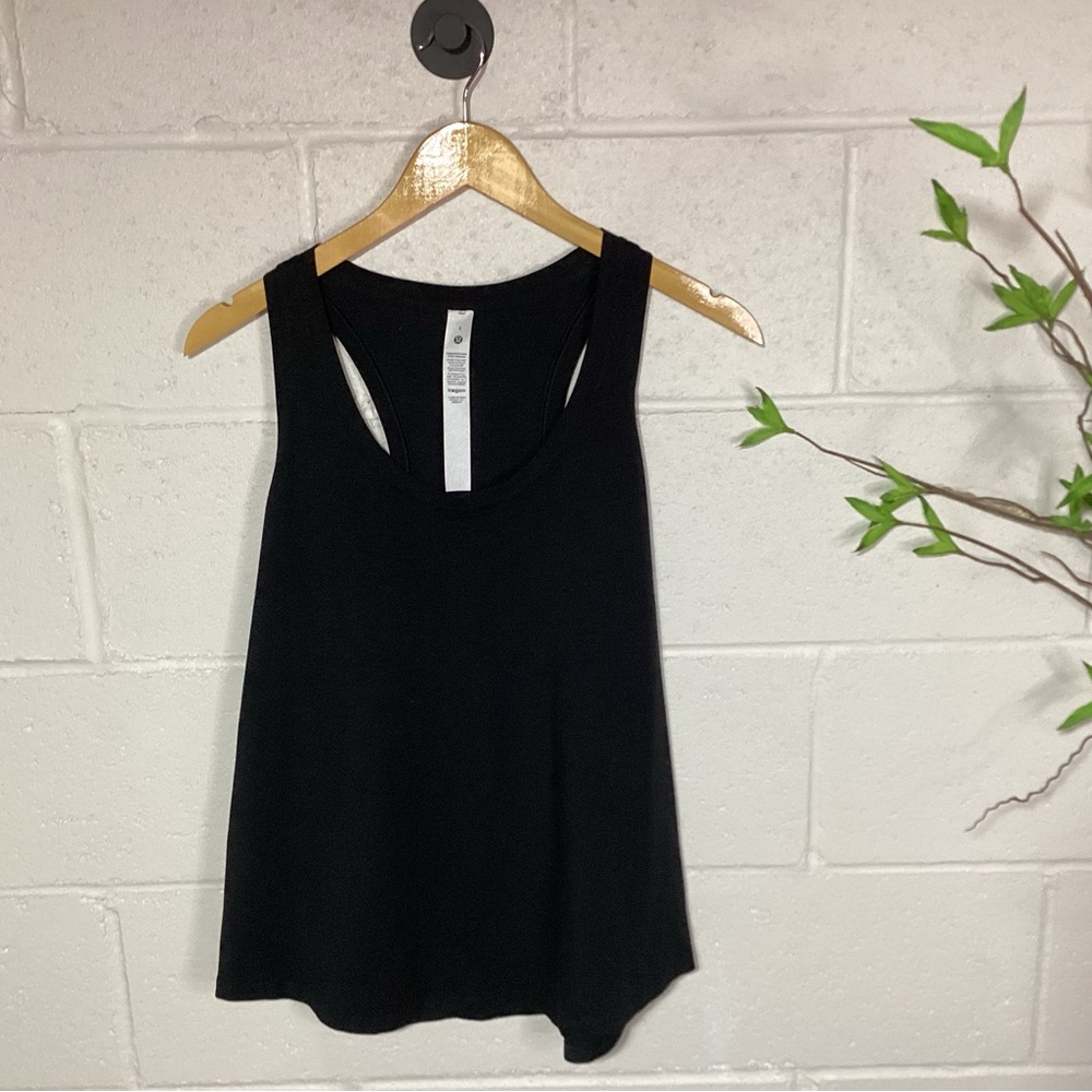 Women’s Lululemon Athletica Black Racerback Tank Top | Curved Hem | Cute